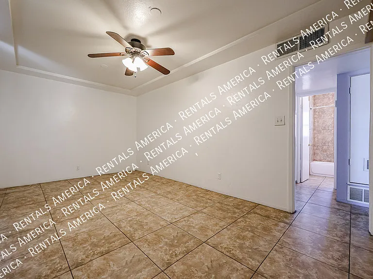 160 S Hibbert #1 — Photo 7