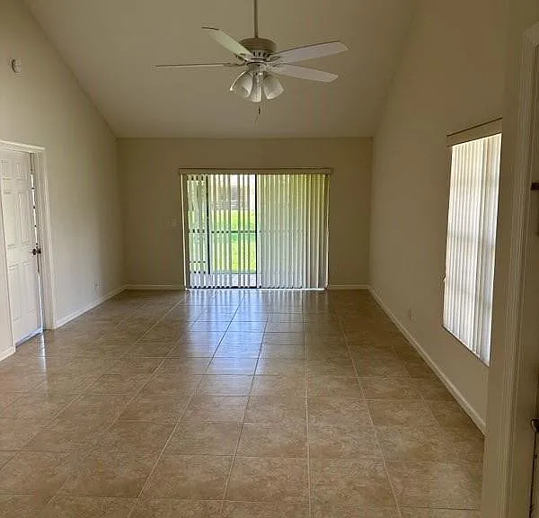 406 Buttonwood Pl — Photo 2