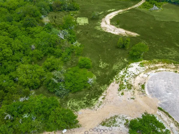 217 Avery Ln, Gunter, TX 75058