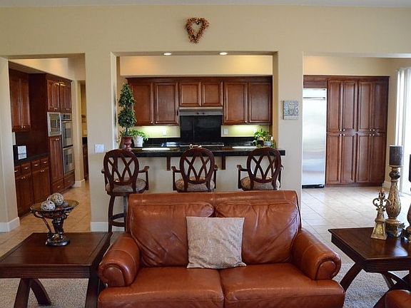 Family Room looking into Kit