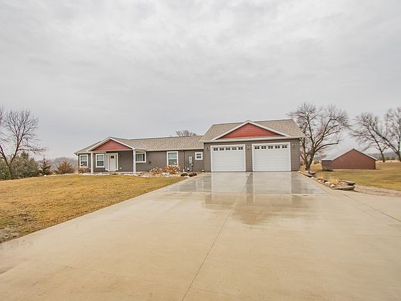 2nd image of 203 28th St