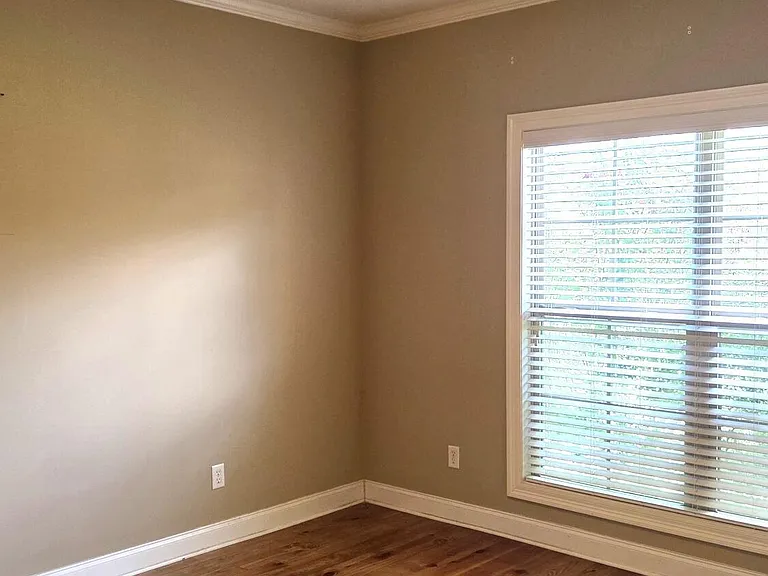 102 Oak Meadow Ct — Photo 10