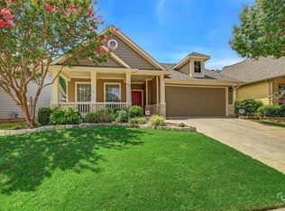 304 Silver Oak Dr, Grapevine, TX 76051