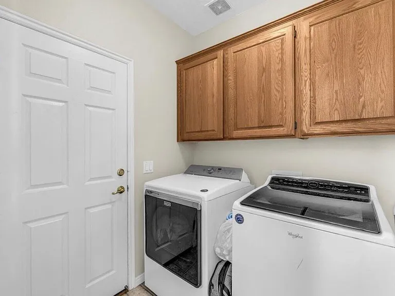 3309 E Willow Springs Dr — Photo 9