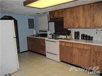 2nd image of 407 Walnut St