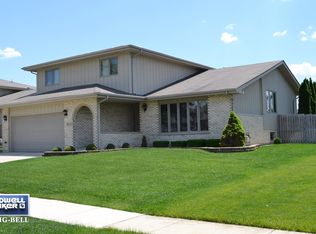 923 Princeton Ave, Romeoville, IL 60446