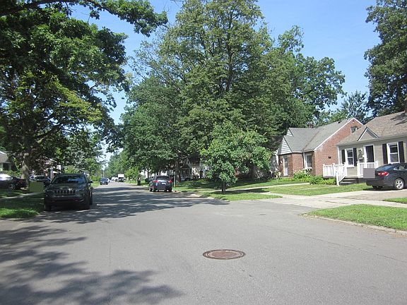 4th image of 421 Channing St