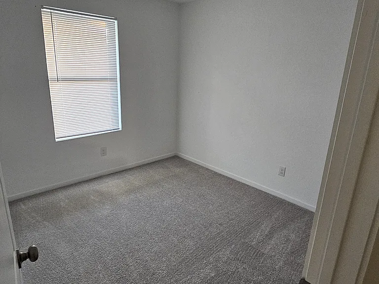 7805 Thor Dr — Photo 11