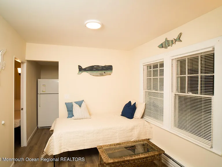 323 14th Ave — Photo 9
