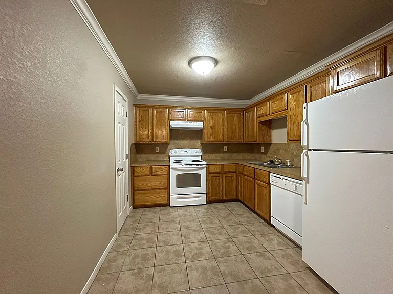 1204 Powder River Dr. — Photo 6