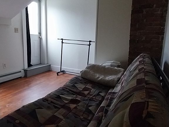 2nd image of 8 Pleasant St APT 5