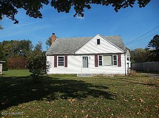 2111 Glendale Blvd, Kalamazoo, MI 49004