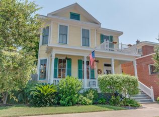 2605 Broadway St, Galveston, TX 77550