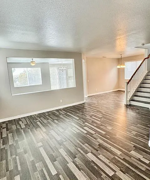 11904 Greenbluff Way — Photo 7