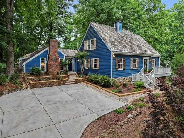 2872 McPherson Rd NE, Roswell, GA 30075