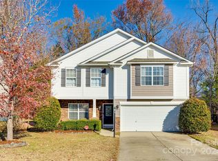 14126 Waterlyn Dr, Charlotte, NC 28278