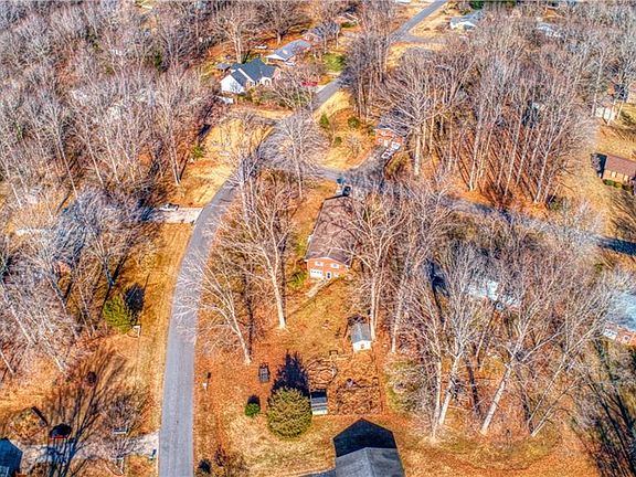 5th image of 195 S Claybon Dr