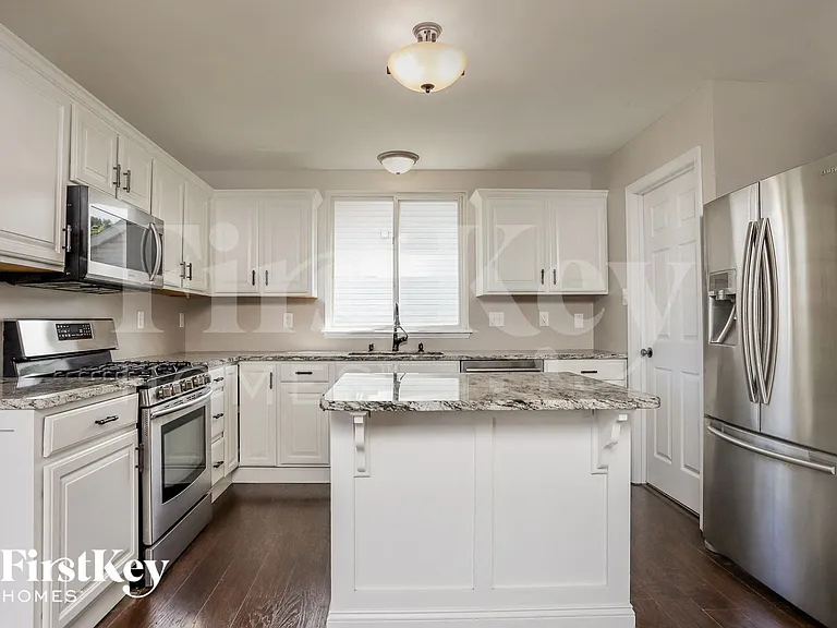 7796 Boatside Dr — Photo 7