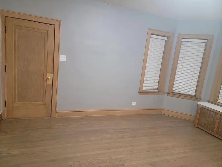 5246 W School St #1 — Photo 6