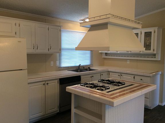 2nd image of 8401 Pan American Fwy NE Unit 226
