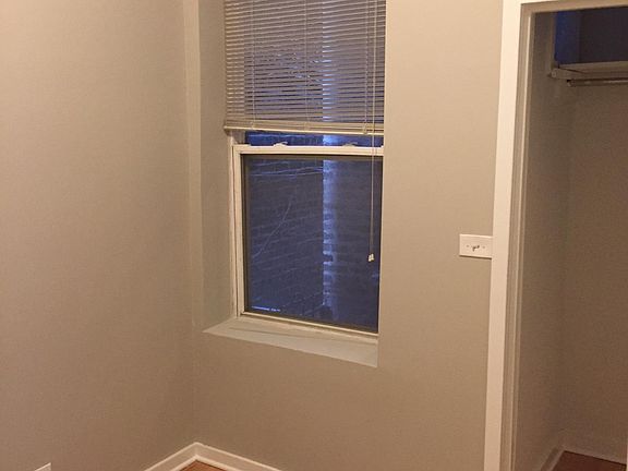 4th image of 2123 S Ashland Ave #2F