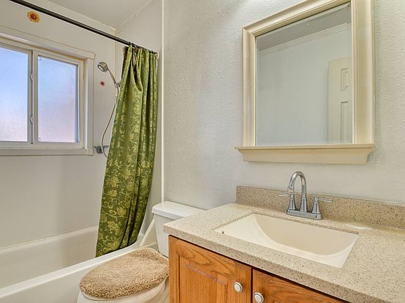 5th image of 4104 Channing Pl