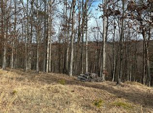 49 Plum Tree Ln, Berkeley Springs, WV 25411