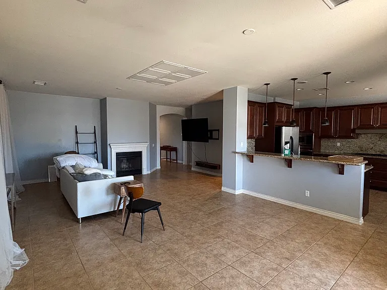 595 Vista Bonita Dr — Photo 9