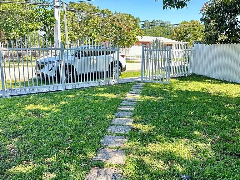 40 Sutton Rd #1 — Photo 55