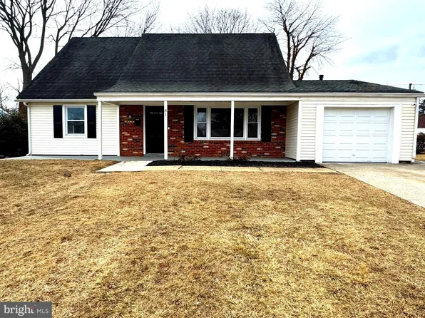 81 Echohill Ln, Willingboro, NJ 08046