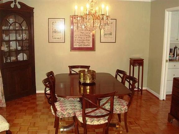 Dining Room Perfect for Entertaining