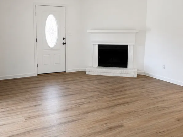 333 Seagraves Dr #333, Athens, GA 30605