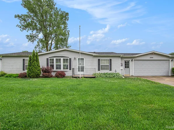 2900 Hyde Park, Bay City, MI 48706
