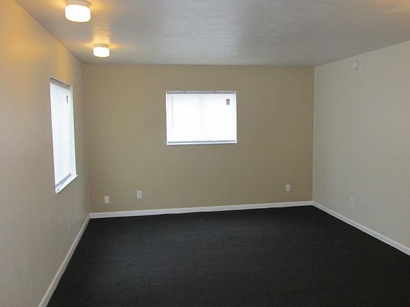 4th image of 604 W Grand Ave APT 3