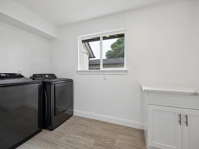 10602 Riverview Dr — Photo 38