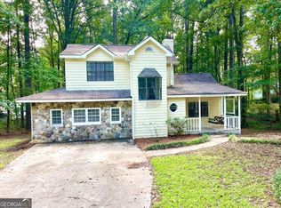 415 Hillsdale Dr, Fayetteville, GA 30214