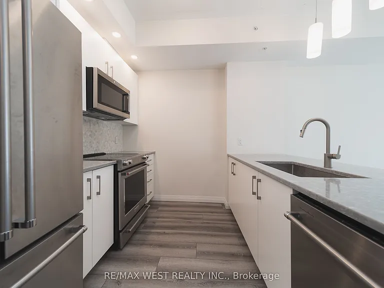 108 Garment St — Photo 6