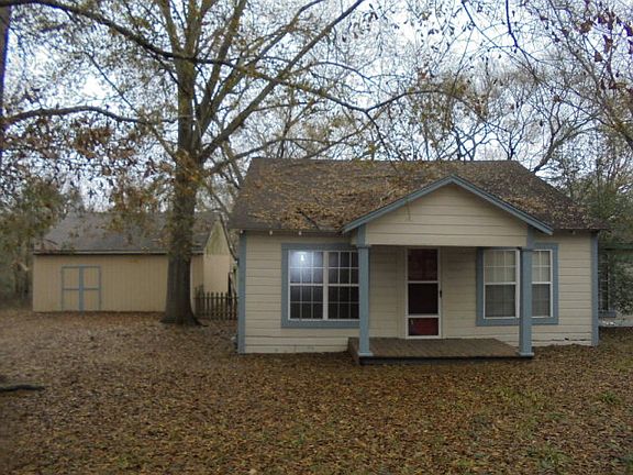 3rd image of 145 Oakland Dr