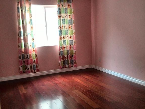 4th image of 11337 Creekstone Ln