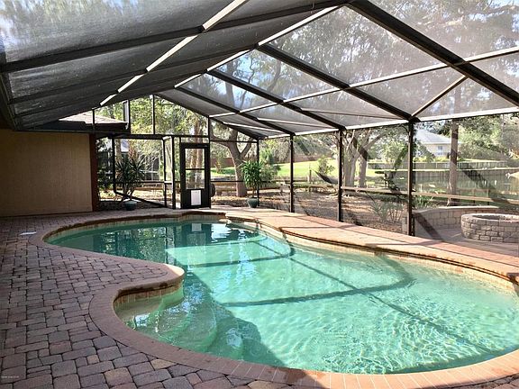 3rd image of 3915 Wild Pine Ln