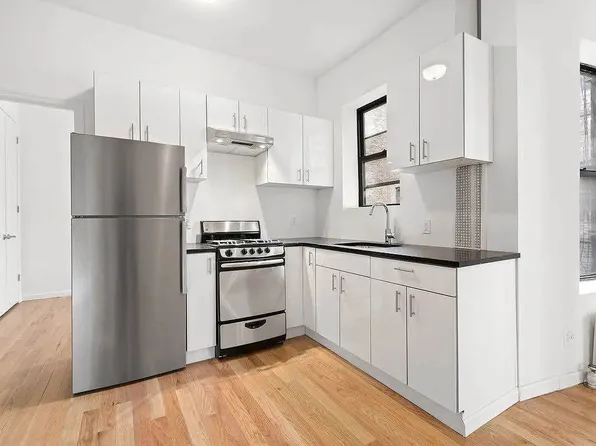 343 East 66th Street image 1 of 5