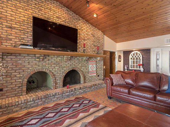 4th image of 10019 N Demaret Dr