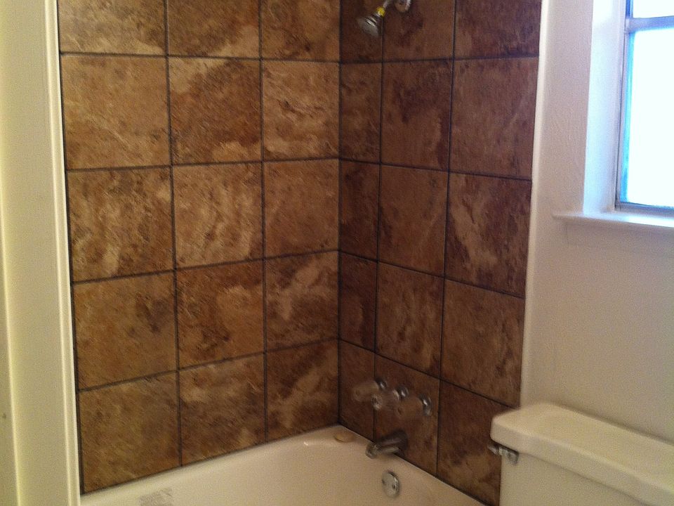 2nd image of 1122 Cherrywood Dr