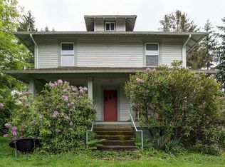 1706 Lakeway Dr, Bellingham, WA 98229