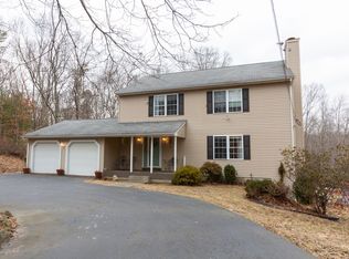 103 Browns Corner Rd, West Greenwich, RI 02817