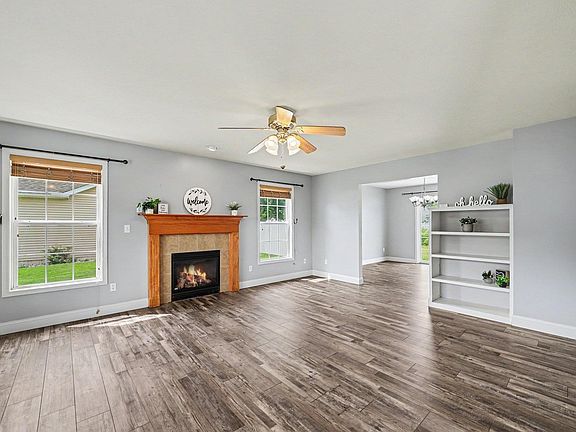 4th image of 517 Shepherds Cove Dr