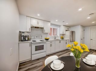 506 34th Ave NE, Calgary, AB T2E2J9