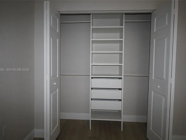 16310 Paddock Ln — Photo 40