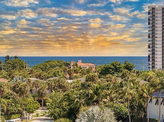 3rd image of 495 E Royal Palm Rd #601