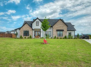 500 Old Farm Rd, Edmond, OK 73034
